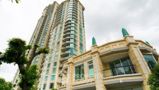 4-BR Condo at Royce Private Residences near MRT Sukhumvit (ID 2725278)
