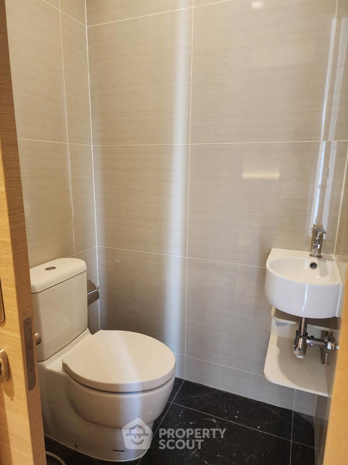 picture Great Value 2-BR Park Origin Phrom Phong High Floor BTS Phrom Phong (ID 3387566) - 9/10