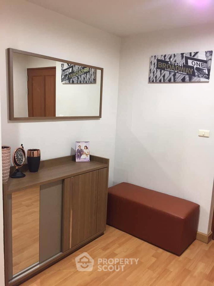 picture 2-BR Condo at Resorta Yen-Akat near MRT Khlong Toei (ID 404288) - 4/9