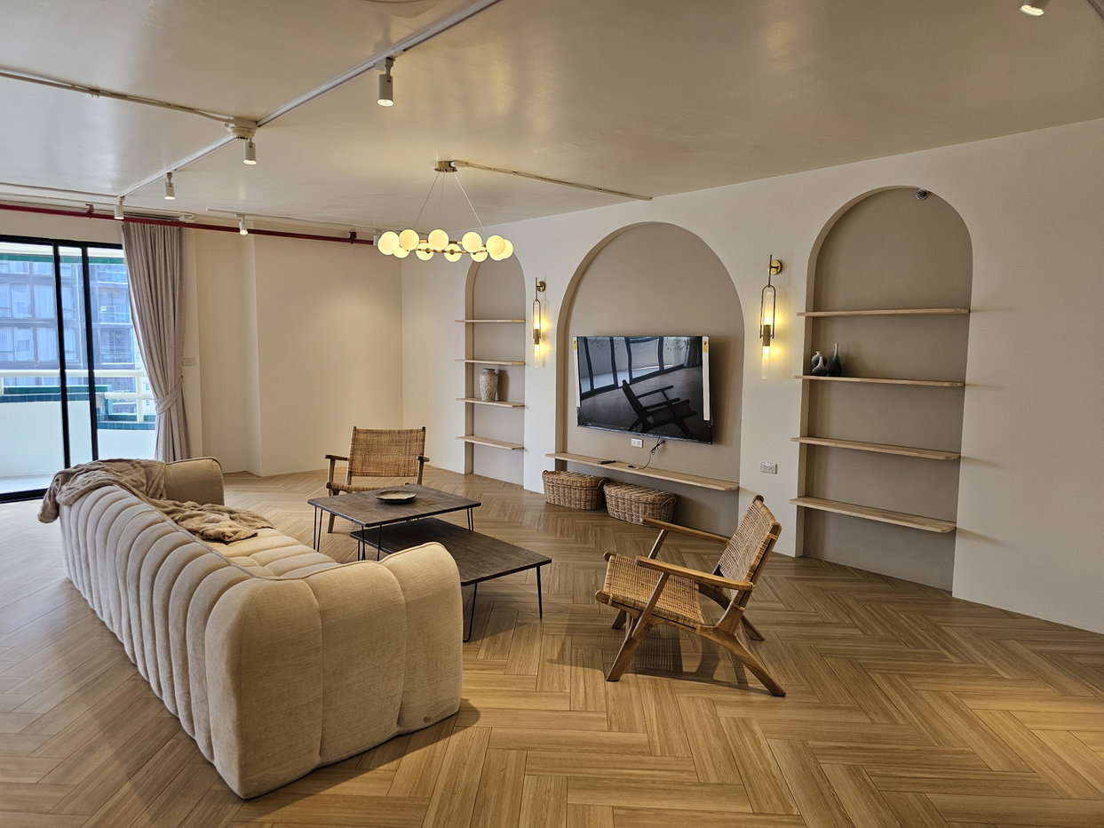 picture Las Colinas 4 bedrooms, for sale - 3/23