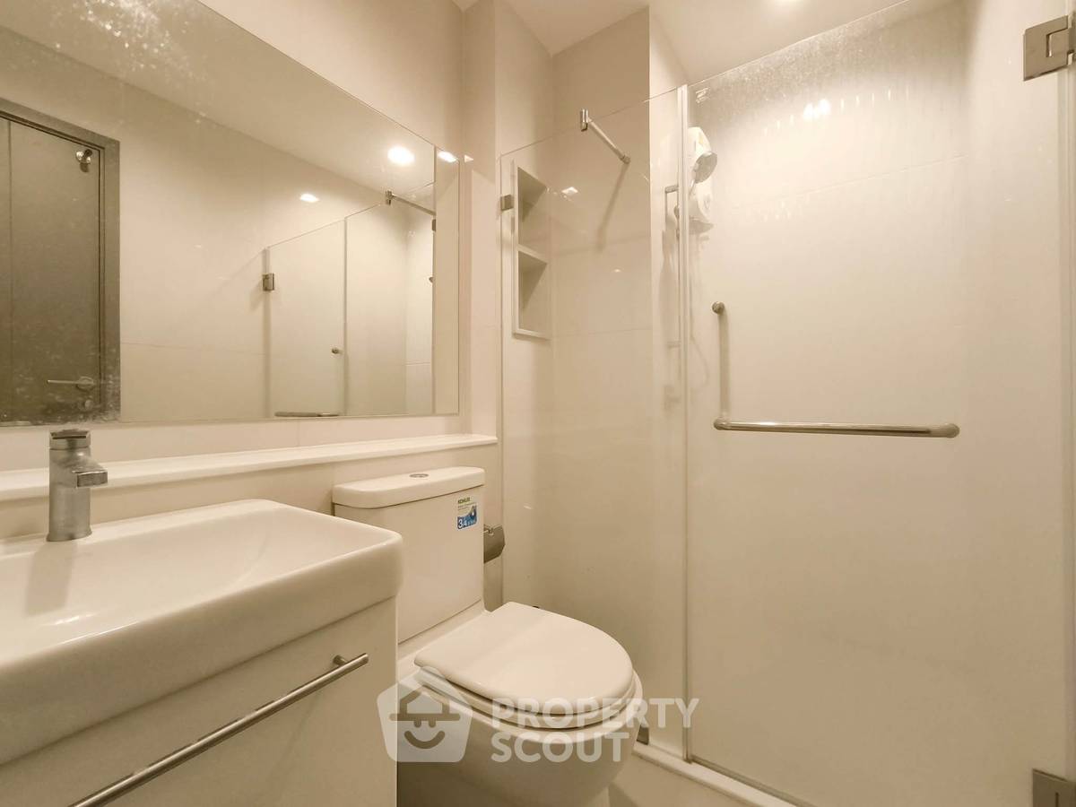 picture Great Value 1-BR, 32nd Floor, Life Asoke Hype, ARL Makkasan (ID 3387316) - 5/7