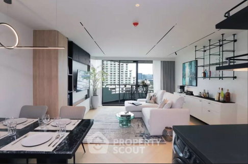 1-BR Condo at Lake Avenue Sukhumvit 16 near BTS Asok (ID 3244047)
