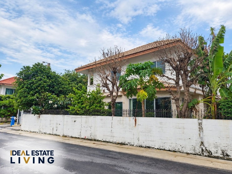picture 4-Bedroom Detached House for Sale at Orchid Villa, Bangna Km.24 | Corner Plot | Water View | THB 3.2M - 6/19