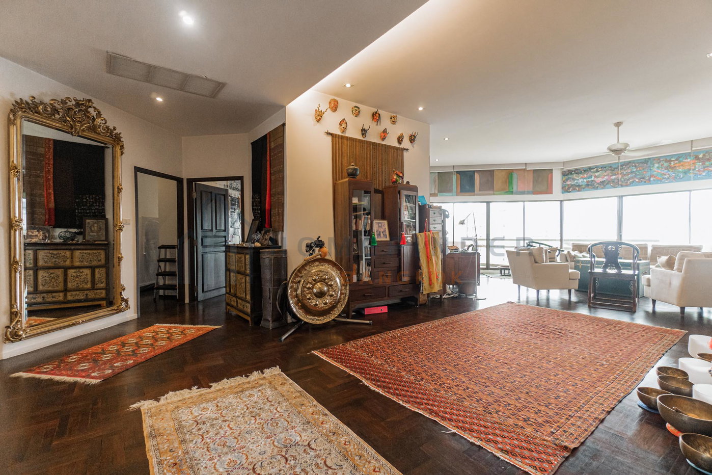 picture Castle Hill Mansion 3 bedrooms, for sale - 2/12