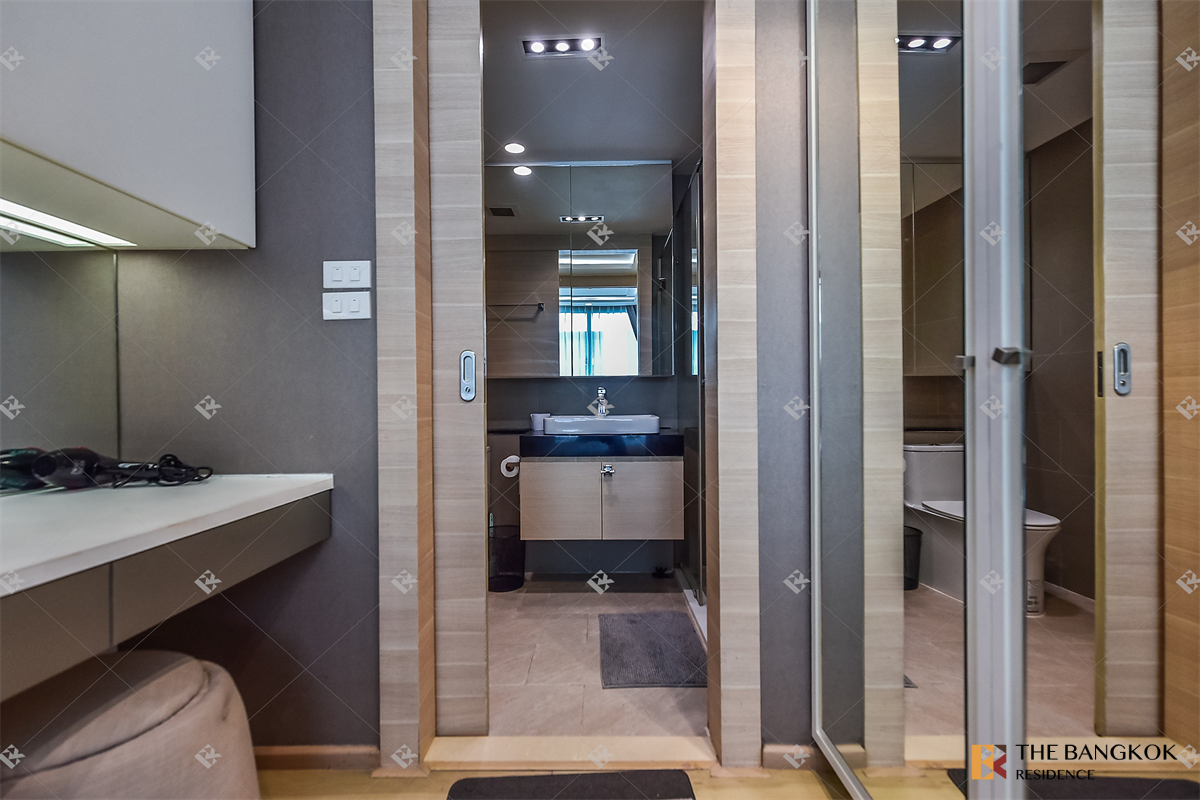 picture Klass Silom near BTS Chong Nonsi Comfortable and Ready to Move-in - 10/10