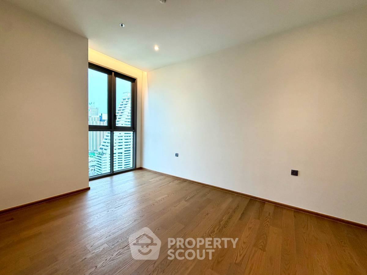 picture 2-BR Condo For Sale At Via Ari, 100m From BTS Ari (ID 3387461) - 11/28