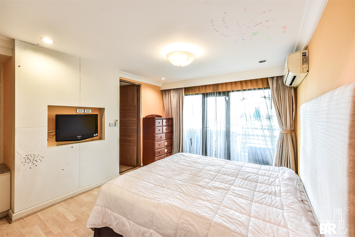 picture Special price, hurry before it’s gone Mahogany Tower - 3/10