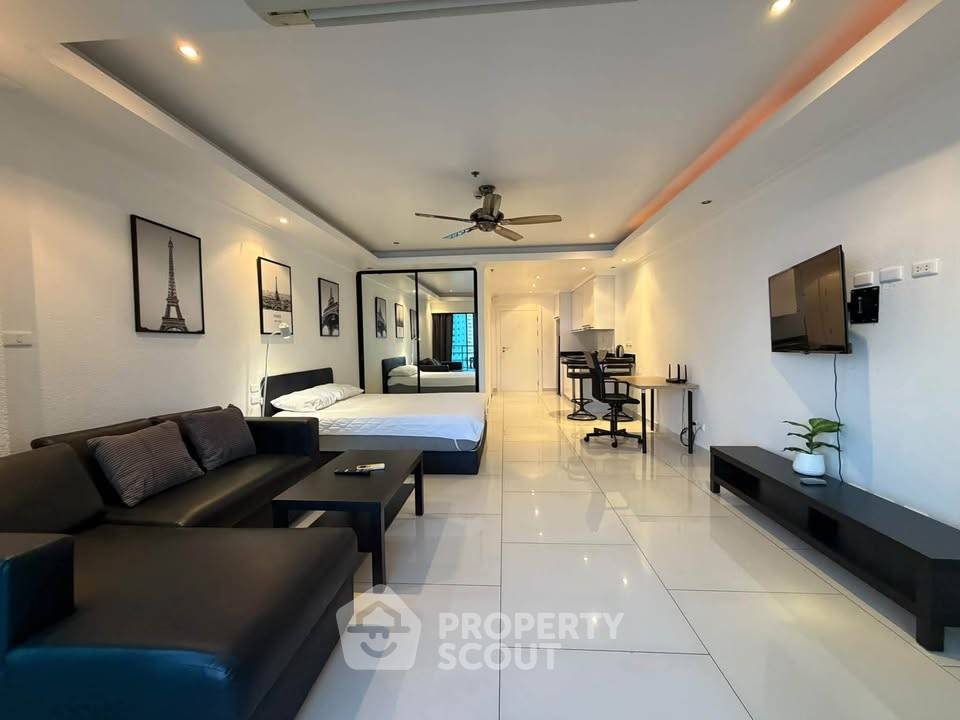 picture Studio Condo at View Talay 3 close to Phratamnak (ID 3386497) - 14/16