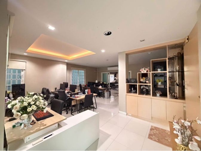 ให้เช่าโฮมออฟฟิศ 3 ห้องนอน 270 ตร.ม. 40 ตร.ว. ฟีล ทาวน์ ลาดพร้าว 35