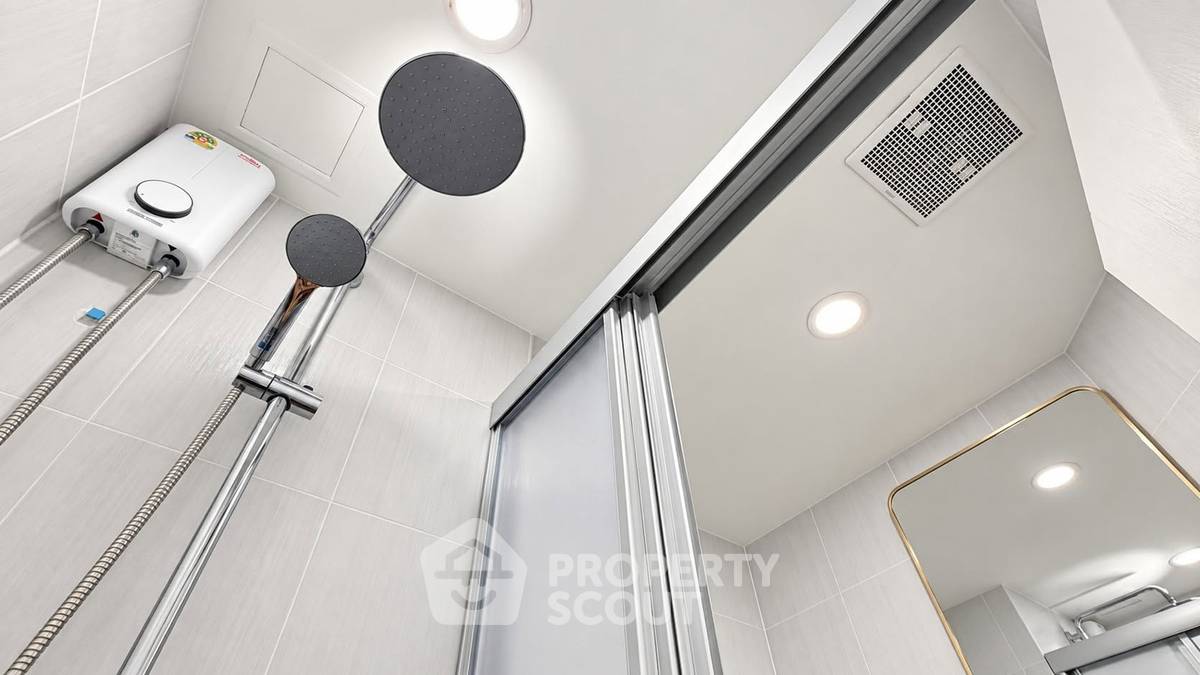 picture 1-BR Condo at Lumpini Park Rama 9 Ratchada near MRT Phra Ram 9 (ID 3387519) - 10/10