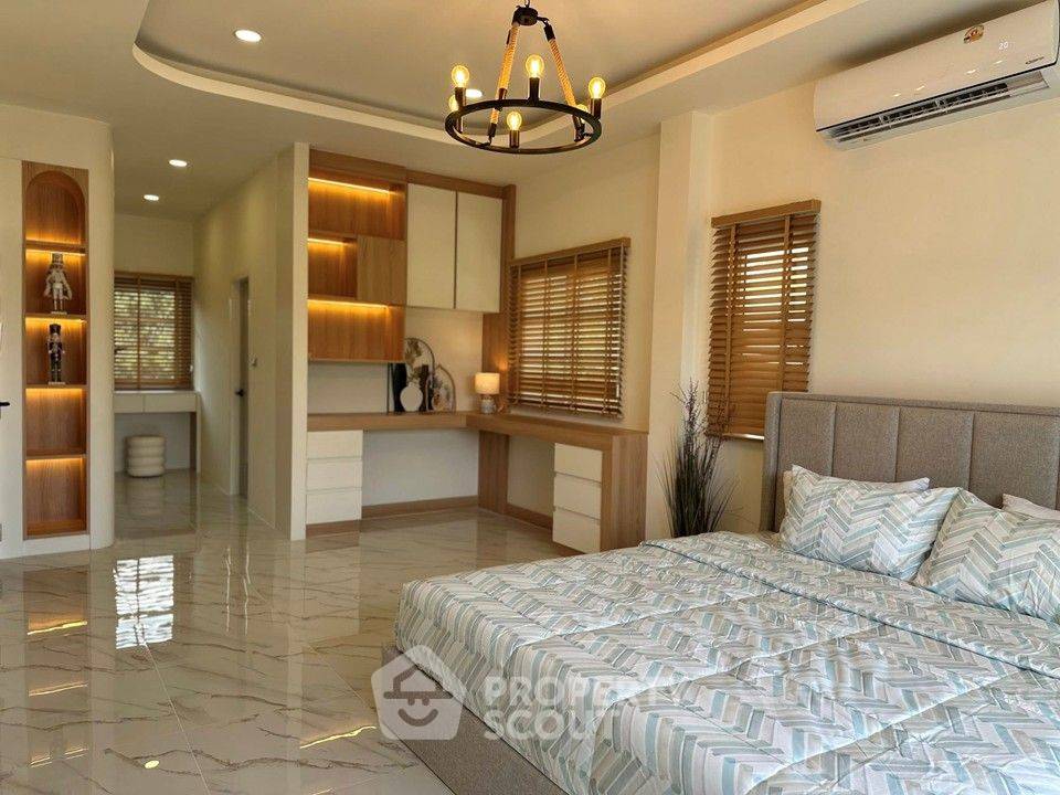 รูป บ้าน 4 ห้องนอน ขนาด 338 ตร.ม. ใน Sirisa 12 Village พัทยาตะวันออก (ID 3387254) - รูปที่ 10/25
