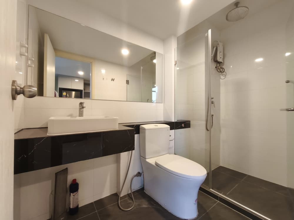 picture Condo for RENT : Knightsbridge Space Rama 9  𝐒𝐢𝐳𝐞 : 41 sqm. Duplex 1 Bed 1 Bath / City View  𝐅𝐥𝐨𝐨𝐫 : 20th  ✅Fully furnished - 14/14