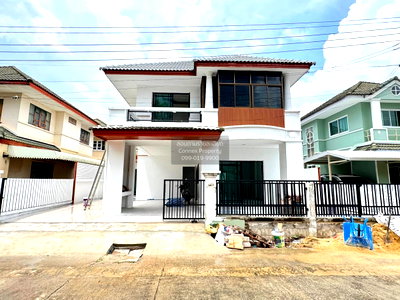 บ้านเดี่ยว นนทบุรี : ขายบ้าน  ดิ เอมเมอรัลด์ การ์เด้น 1 รีโนเวทใหม่ บางบัวทอง บางบัวทอง นนทบุรี CX-177445 ✅ ทักไลน์ @connexproperty ตอบทันที ทีมงานมืออาชีพ ✅
