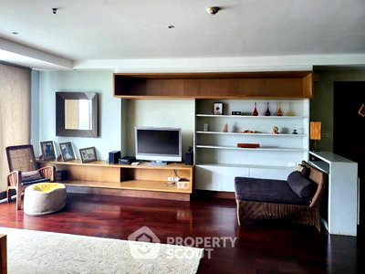 ขายคอนโด : ขายคอนโด 2 ห้องนอน ชั้น 20 ขนาด 145 ตร.ม. Urbana Langsuan Condominium ใกล้ BTS ราชดำริ (ID 2749311)