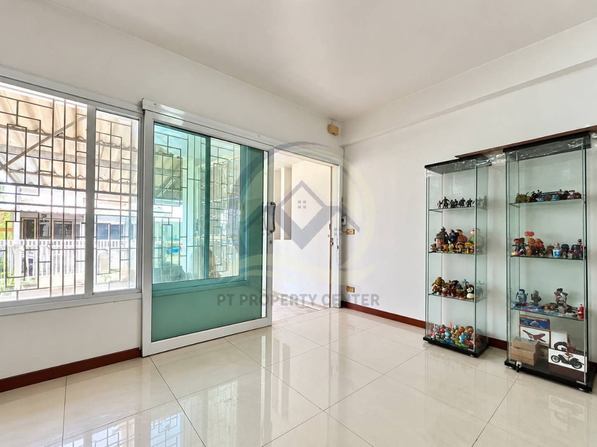 รูป หมู่บ้านธันยกานต์ ถนนวัชรพล ทาวน์โฮม 3 ชั้น ทำเลศักยภาพ ชื่อมต่อถนนสายหลักหลายสาย สิ่งอำนวยความสะดวกครบครัน น้ำไม่ท่วมหมู่บ้าน - รูปที่ 7/20
