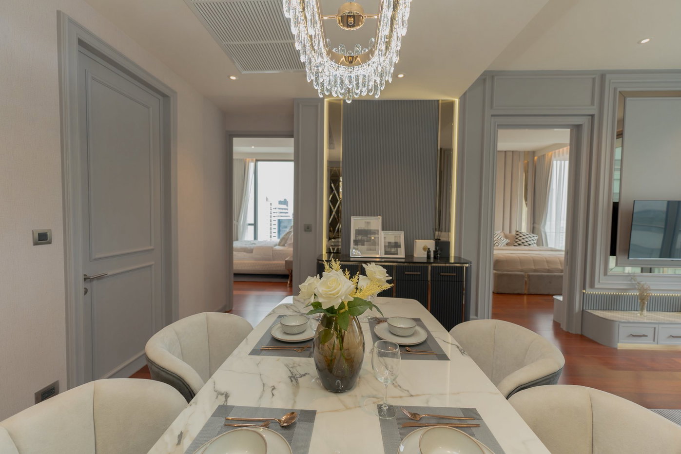 picture KHUN by YOO inspired by Starck 2 bedrooms, for rent - 30/37