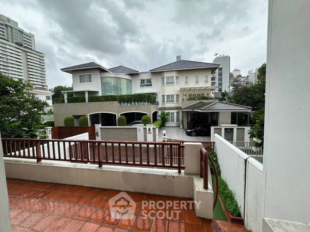 picture 5-BR Townhouse near MRT Sukhumvit (ID 3386490) - 6/9