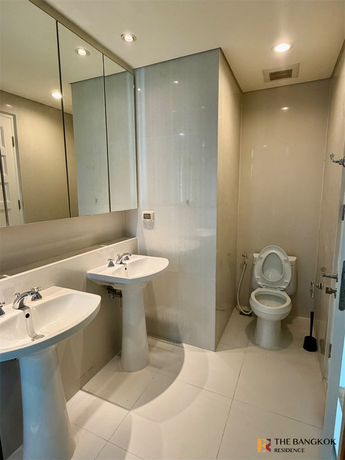 picture Aguston Sukhumvit 22 Book quickly before the room is gone!! - 4/10