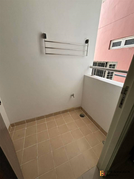 Fullerton Room available, ready to move in near BTS Ekkamai