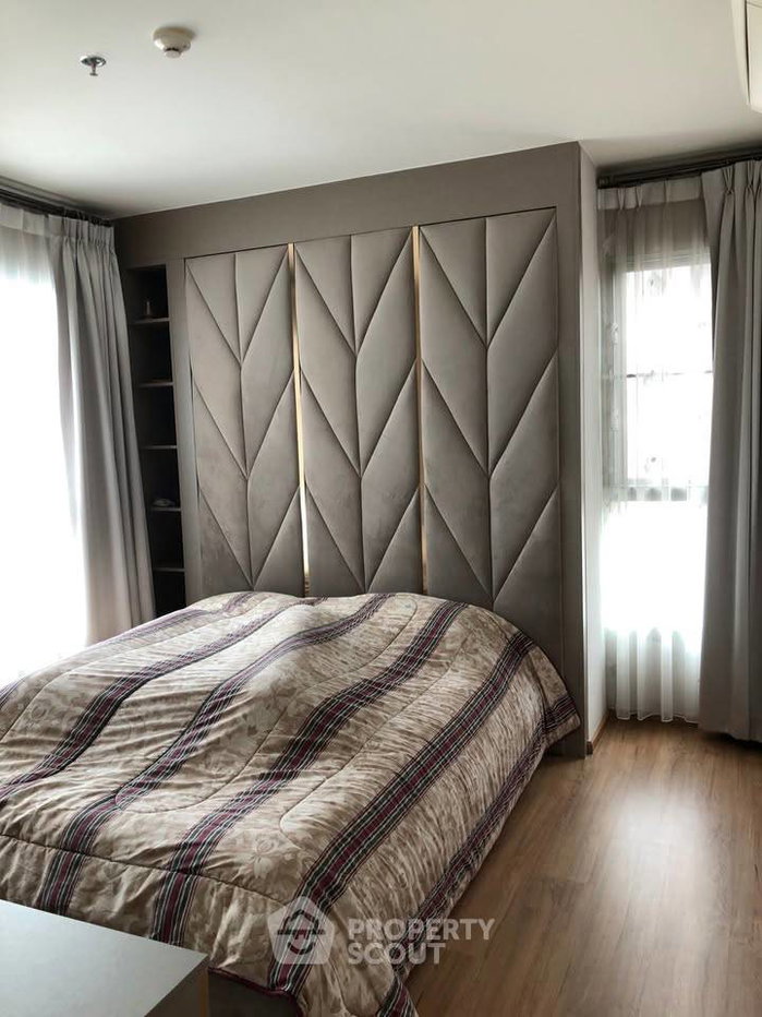 picture 28th-Floor 2-BR Condo At Fuse Chan-Sathorn, Sathorn (ID 3231060) - 1/7