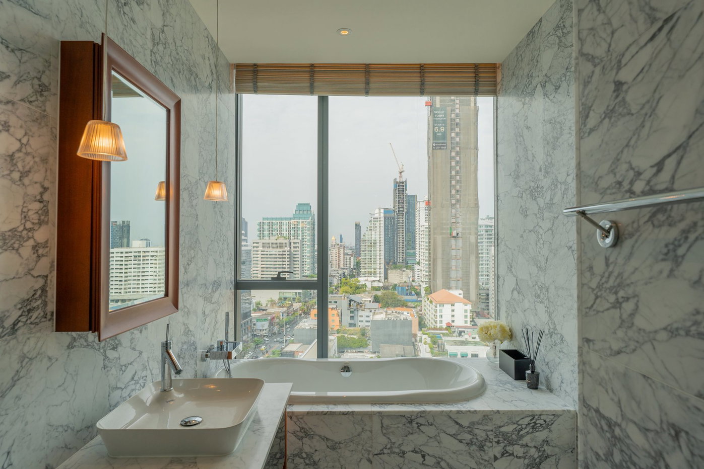 picture KHUN by YOO inspired by Starck 2 bedrooms, for rent - 15/37