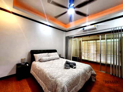 Condos for sale : Baan Suan Lalana Jomtien – Spacious 2-Bedroom Condo for Sale | Foreign Quota