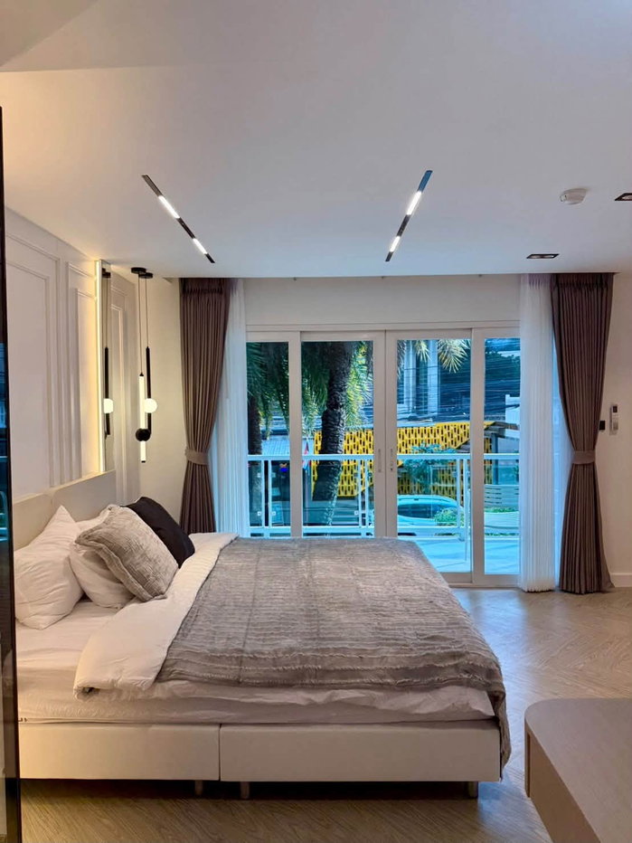 picture 🔥 This unit offers more than just a prime location it offers a money making opportunity Luxury Unit | Yield 8%+ | Ready to move in ✨ - 13/25
