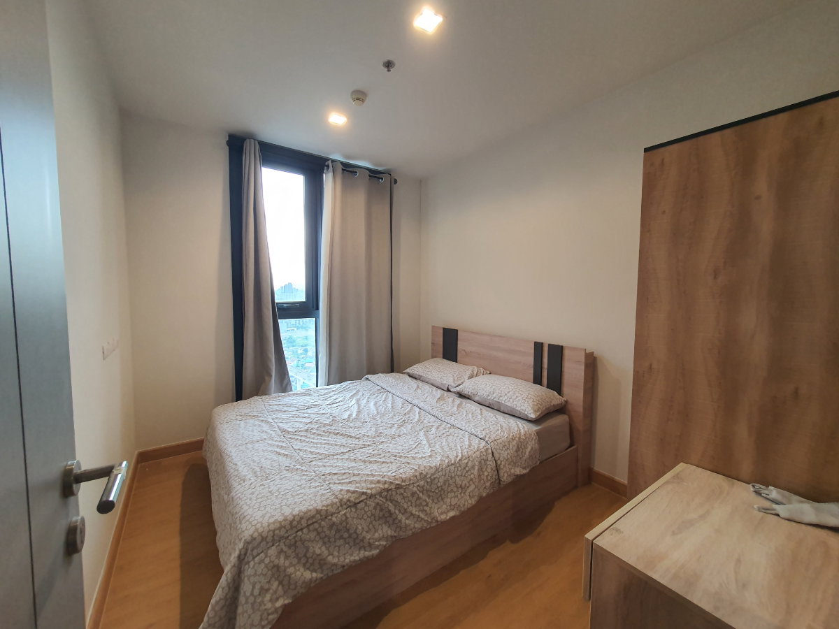 picture The Base Garden – Rama 9 2 bedrooms Special Price - 12/17