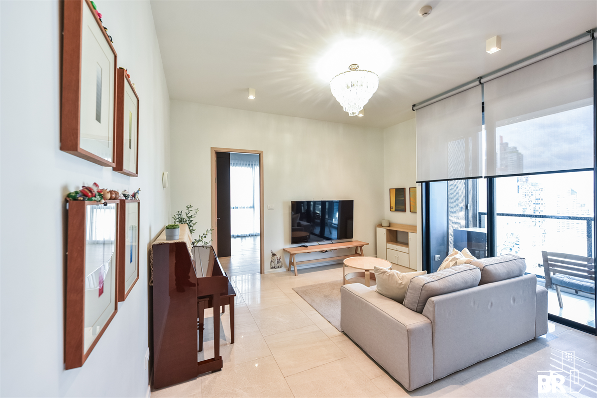 picture The Lofts Silom near BTS Surasak Ultimate Luxury Lifestyle with Convenience - 9/10