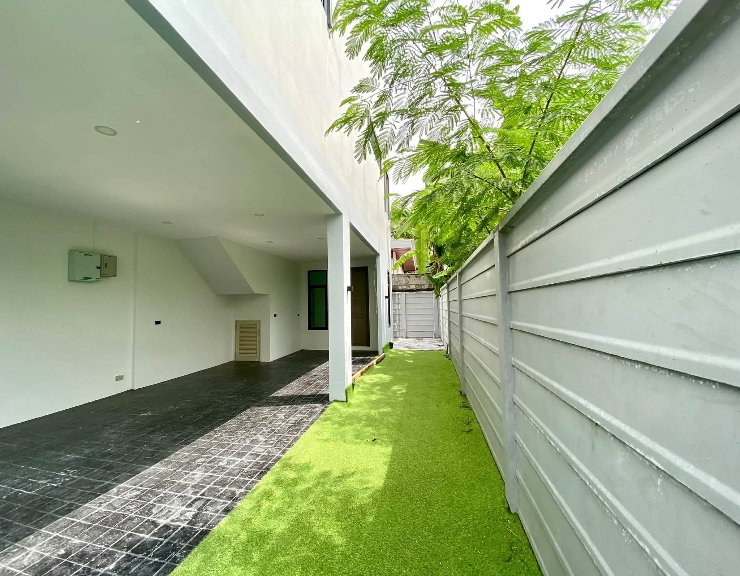 รูป House For Rent Close to BTS Punnawithi Fully furnished - รูปที่ 14/15
