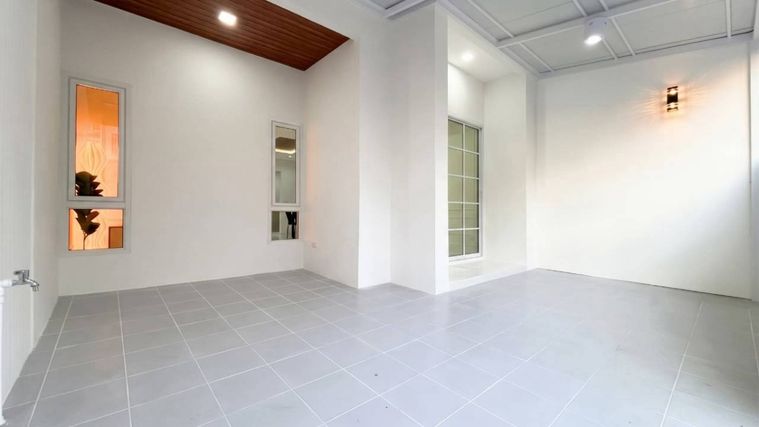 ขายทาวน์โฮม 3 ห้องนอน 100 ตร.ม. 17.1 ตร.ว. เขตหนองแขม