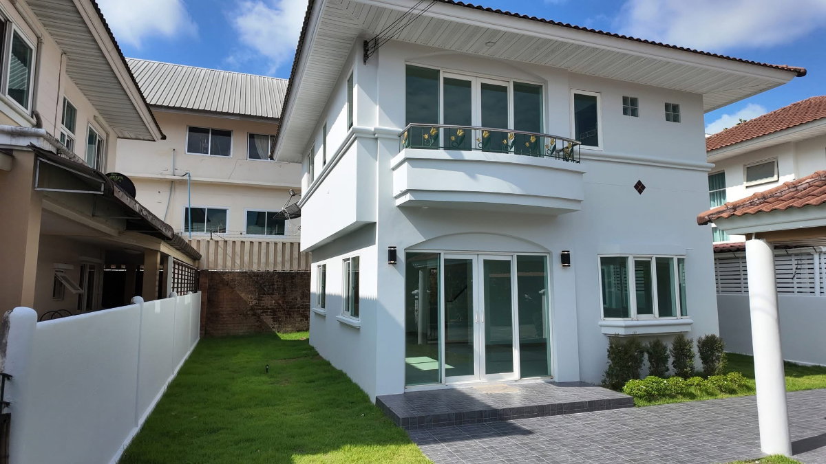 รูป !! ขายถูก !! 🏡 ขาย บ้านเดี่ยว 2 ชั้น ในโครงการคุณภาพ ความปลอดภัยสูง เดินทางสะดวก หมู่บ้านติดถนนวงแหวนรอบ 2 - รูปที่ 3/16