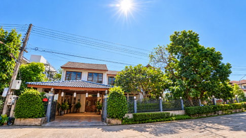 🏡 **FOR SALE: Spacious 2-Story Corner House in Chiang Mai City | Chiang Mai Villa 2 Village, Mahidol Road** Near Chiang Mai Airport 📞 080-128-5266