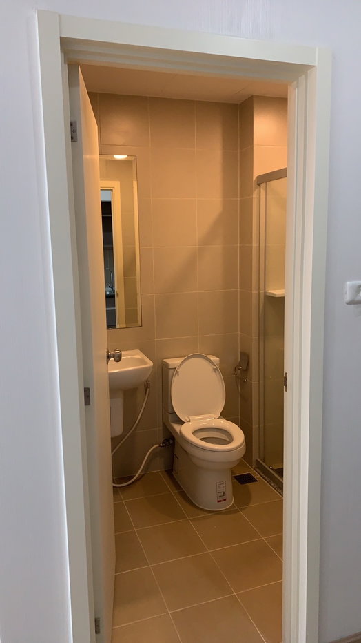 picture Ready-to – move Condominium near MRT Phasichareon station, opposite Seacon Bangkae - 8/19