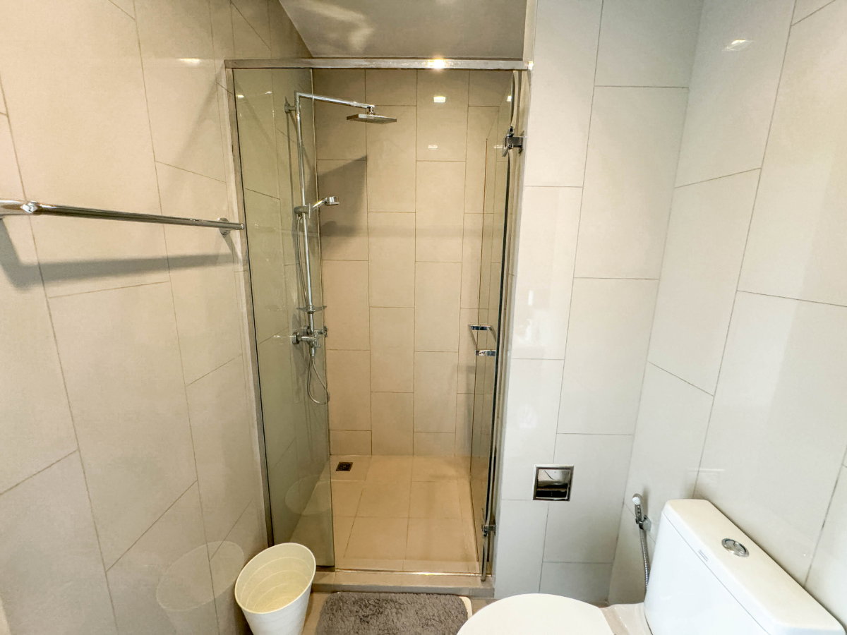 รูป Hasu Haus 2 ห้องนอน ห้องสุดท้ายในโครงการ - รูปที่ 17/19