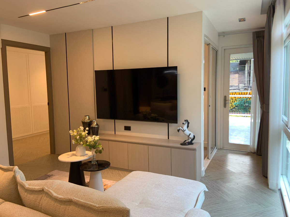 picture 🔥 This unit offers more than just a prime location it offers a money making opportunity Luxury Unit | Yield 8%+ | Ready to move in ✨ - 3/25