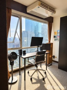 Silom suite condominium 6853954