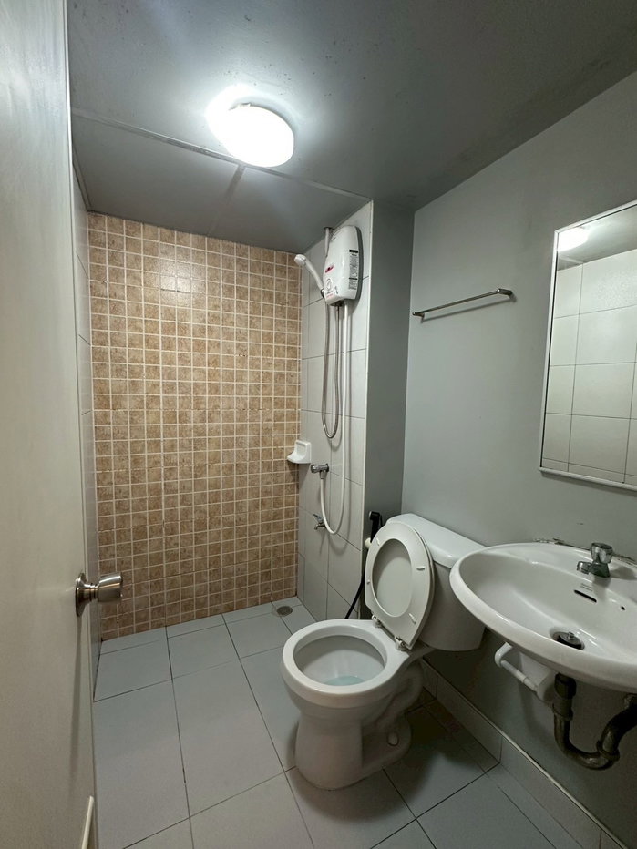 รูป ให้เช่า ลุมพินี คอนโดทาวน์ ร่มเกล้า-สุวรรณภูมิ 🏡 เฟอร์ครบ‼️ ใกล้สนามบิน #ตอบแชทไว 🔥🔥 รหัส M1593 - รูปที่ 8/8
