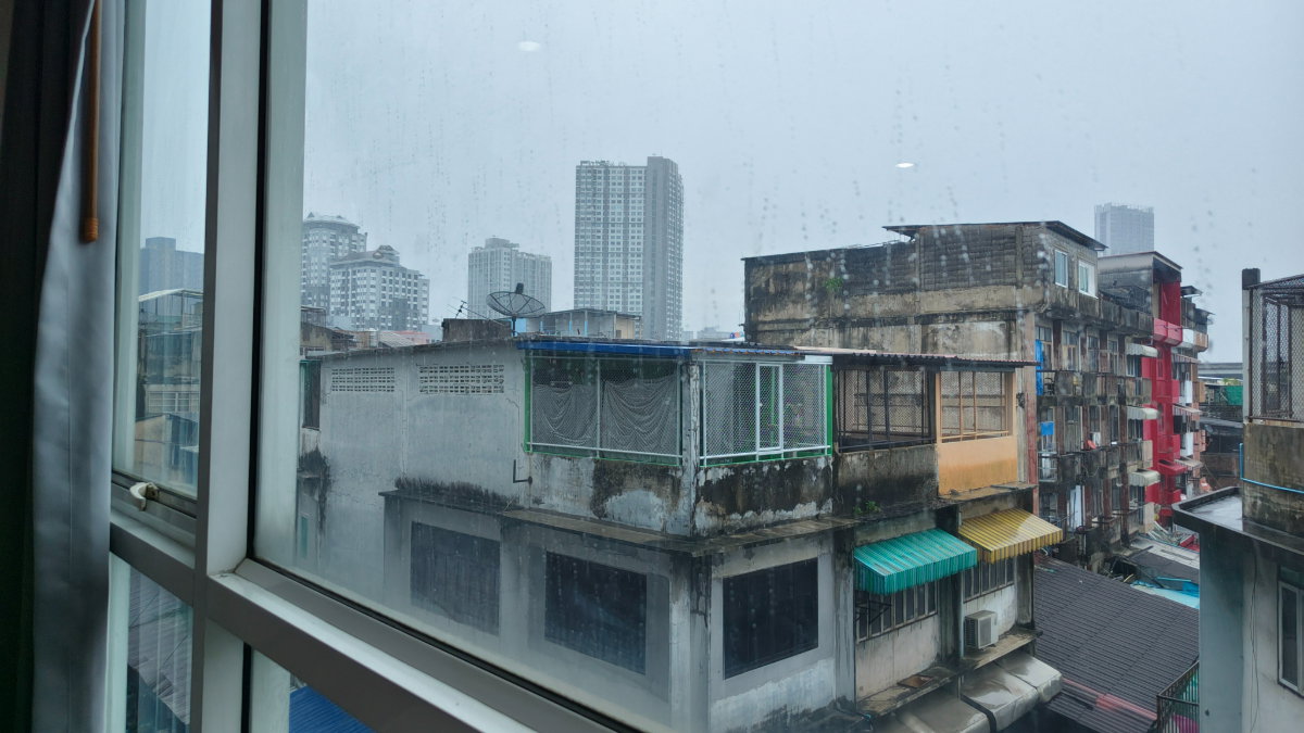 รูป คอนโดให้เช่า Zenith Place @ Sukhumvit 71/1 1 ห้องนอน 32 ตร.ม. ชั้น 5 ใกล้ BTS พระโขนง เฟอร์ครบ พร้อมอยู่ ฿10,000/เดือน - รูปที่ 10/10