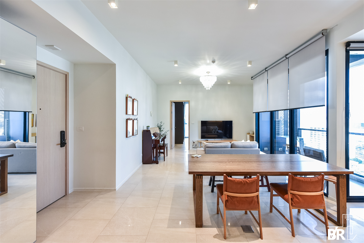 picture The Lofts Silom near BTS Surasak Ultimate Luxury Lifestyle with Convenience - 5/10