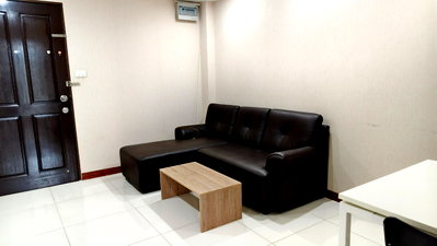 คอนโดให้เช่า : คอนโดให้เช่า Zenith Place @ Sukhumvit 71/1 1 ห้องนอน 32 ตร.ม. ชั้น 5 ใกล้ BTS พระโขนง เฟอร์ครบ พร้อมอยู่ ฿10,000/เดือน