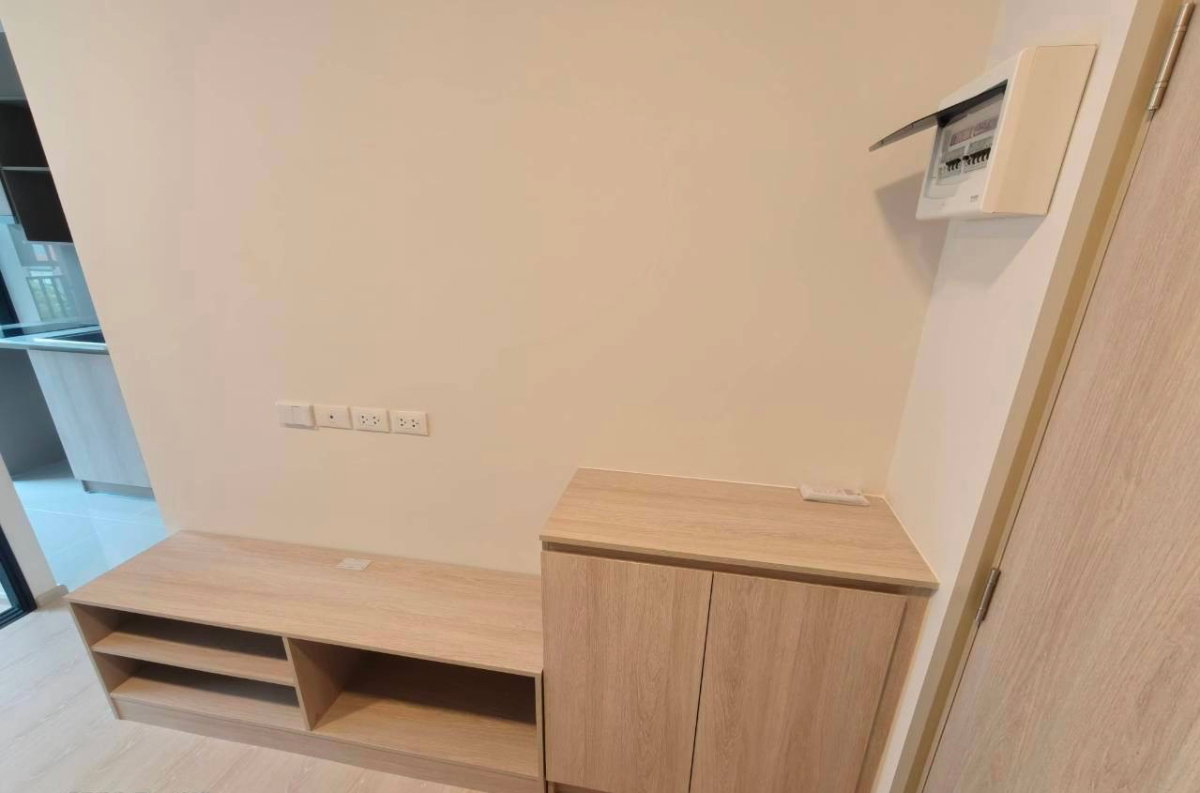 picture Condo For Rent | Pool View “D Condo Kiri” 26 Sq.m. Near MRT Bang Khun Non - 8/25