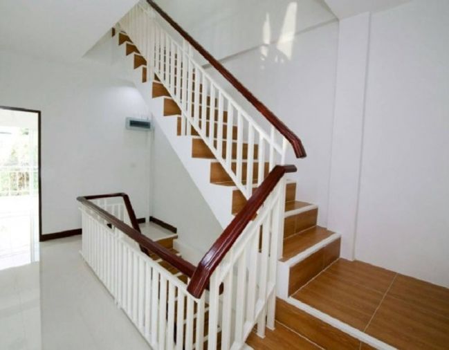 ให้เช่าโฮมออฟฟิศ 3 ห้องนอน 35 ตร.ว. เขตบางกะปิ