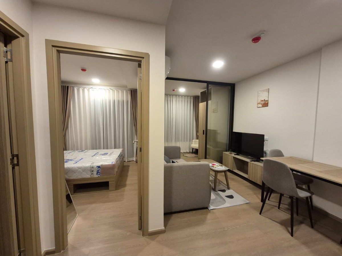 picture +++Brand-new unit Room for rent Condo The BASE Ratchada 19+++ 1 Bedroom Plus 34 Sqm. - 1/9