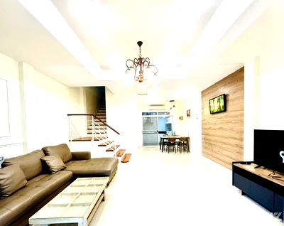 Houses for rent Bangna Commercial College : Townhouse for Rent at Baan Klang Muang Urbanion Srinakarin ( 6854239