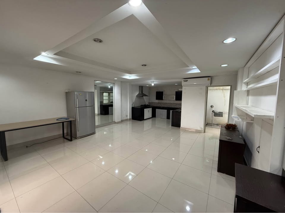 รูป Code: 26KJ5396 ให้เช่าบ้านทาวน์โฮม Thong Lo Classic Home 🔥🔥 จองเดือนนี้รับส่วนลด1,000บาท 🔥🔥 @kjcondo (มี@ข้างหน้าด้วยนะคะ) - รูปที่ 4/10