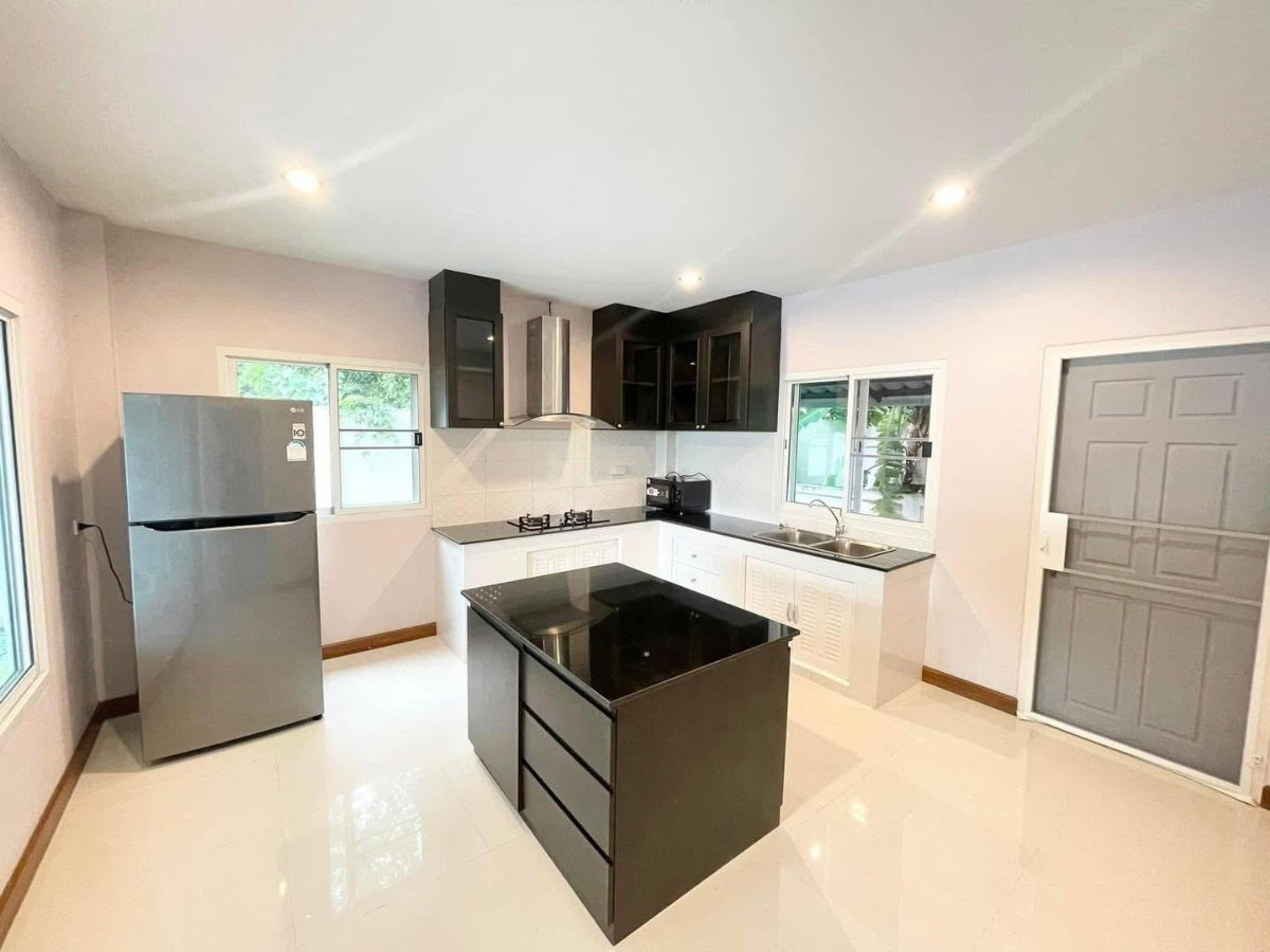 รูป 🏡✨ บ้านใหม่ให้เช่า @ ธนาพรปาร์คโฮม 5 สันทราย | พื้นที่กว้าง อยู่สบาย ใกล้ Central Festival | เข้าเมืองง่าย ออกนอกเมืองสะดวก - รูปที่ 5/13