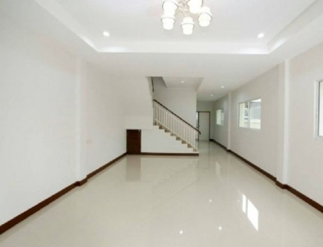 ให้เช่าโฮมออฟฟิศ 3 ห้องนอน 35 ตร.ว. เขตบางกะปิ