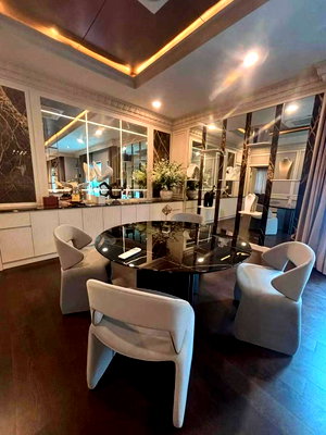 บ้านเดี่ยว กรุงเทพมหานคร : ขายบ้านหรู Grand Bangkok Boulevard ปิ่นเกล้า–กาญจนา  5 นอน  7 ห้องน้ำ  817 ตร.ม.  ที่ดิน 172 ตร.ว.  บ้านตัวอย่าง ตกแต่งครบ  หลังมุมติดสวน