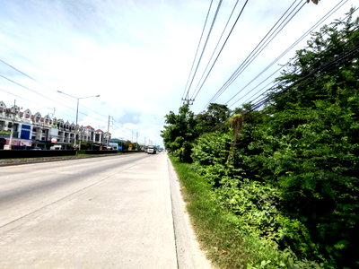 ที่ดิน สุพรรณบุรี : สะสมที่ดินทำเลเด่น! แปลงสวย 100 ตร.วา ติดถนนมาลัยแมน ใกล้แยกวังขอน  สุพรรณบุรี